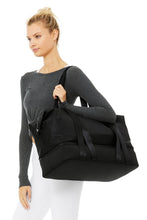 Load image into Gallery viewer, City Zen Duffle